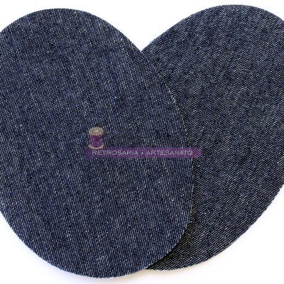 Remendos ovais de tecido de ganga azul escuro