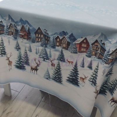 Toalha de mesa com padrão invernal de montanhas, casas, árvores e veados