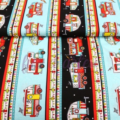 Tecido algodão com padrão de autocarros vermelhos e amarelos em faixas azul claro e preto