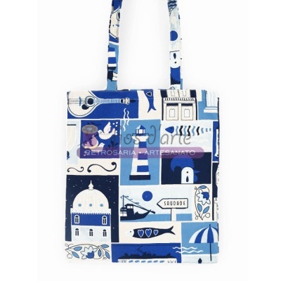 Saco de tecido azul e branco com padrões variados e a palavra SEGUROTE