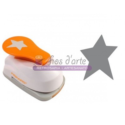 Recortadora de papel branca com alavanca laranja em formato de estrela e recorte cinzento de estrela