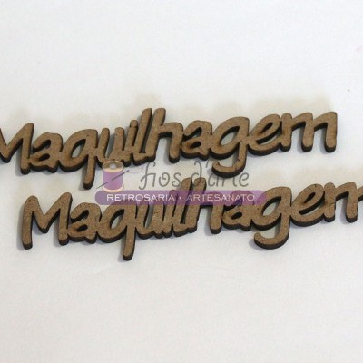 Recortes de madeira com a palavra 'Maquilhagem' e etiqueta 'jos arte RETROSARIA ARTESANATO'