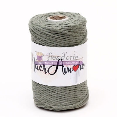 Novelo verde de fio de algodão com etiqueta LacrAmore