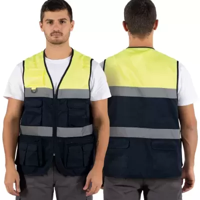 Colete de segurança amarelo fluorescente, cinza refletivo e azul escuro com bolsos, visto de frente e costas.