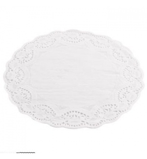 Guardanapo oval branco com bordas perfuradas