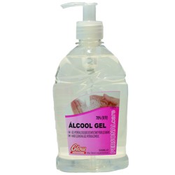 Frasco de plástico transparente com doseador branco de álcool gel 70% com rótulo rosa e branco.