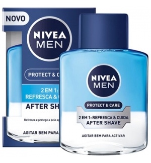 Frasco azul claro de after shave NIVEA MEN com embalagem azul escura