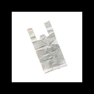 Saco plástico branco com alças e textura enrugada