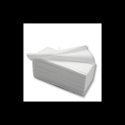 Pacote de lenços de papel brancos empilhados