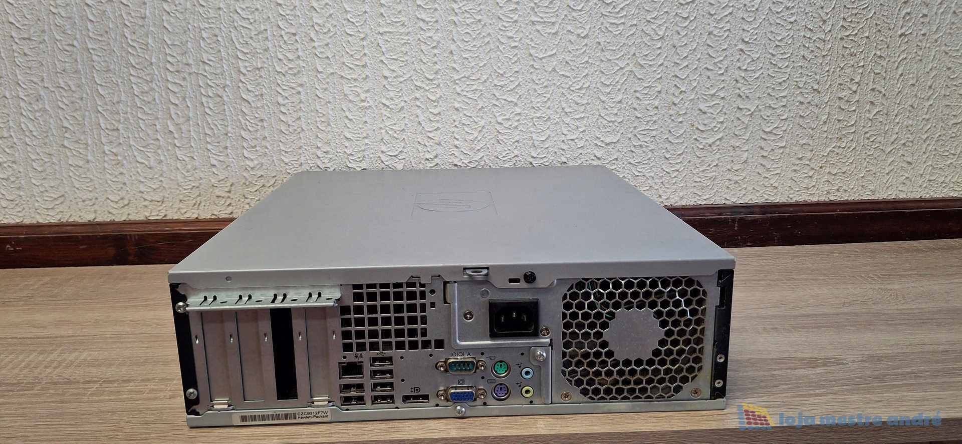 Computador desktop HP Compaq DC7900 Intel Core 2 Duo SSD 120GB HDD 500GB Windows 10 Home Unidade central de computador com várias portas na parte traseira