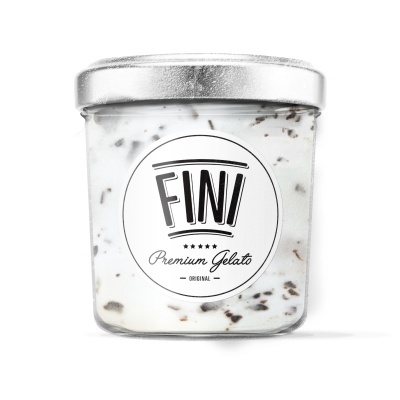 Frasco de gelado FINI Premium Gelato com tampa metálica e gelado branco com pedaços castanhos