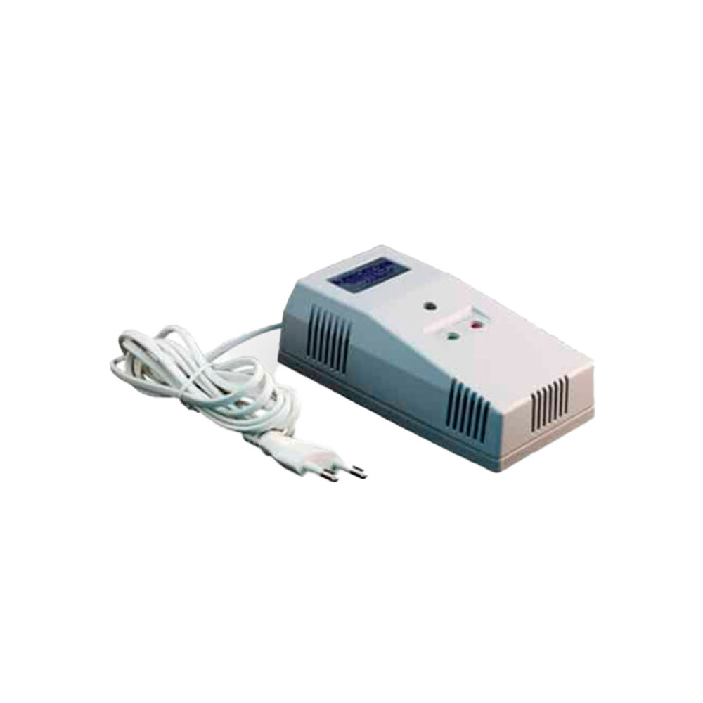 Detetor de Gás Doméstico Cofem DAGR12 | 12V CC com Relé, Alarme Óptico e Acústico Transformador elétrico branco com visor e cabo elétrico.