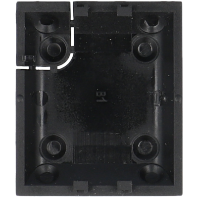 Caixa eletrónica de plástico preto quadrada com texto 'B1' no interior