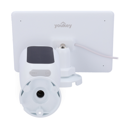Câmara de segurança branca ligada a um monitor branco com logo youkey