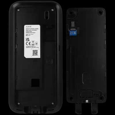 Dispositivo eletrónico preto interior com etiqueta branca AJAX e tampa removida ao lado