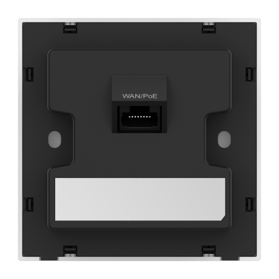 Placa de parede com porta WAN/PoE e etiqueta branca.