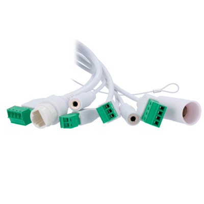 Cabos com conectores plásticos brancos e verdes