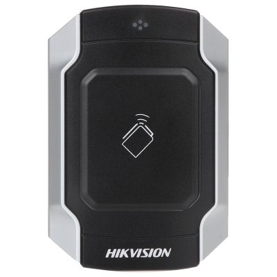 Leitor de cartões de acesso Hikvision preto e cinzento