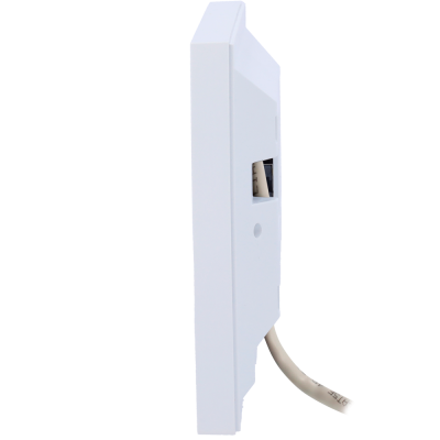 Dispositivo plástico branco retangular com cabo bege saindo da lateral