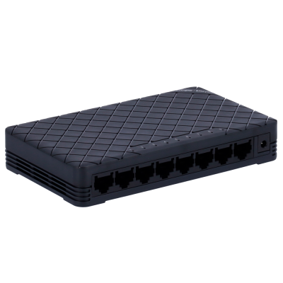 Dispositivo de rede preto com oito portas RJ45