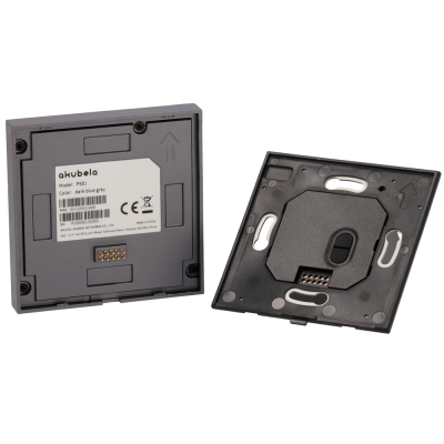 Dois painéis eletrónicos cinza escuro com conectores dourados e etiqueta com texto