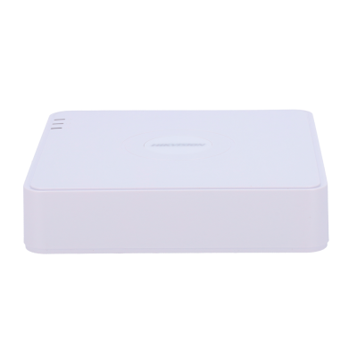 Dispositivo branco retangular com texto HIKVISION no centro e três ranhuras no canto
