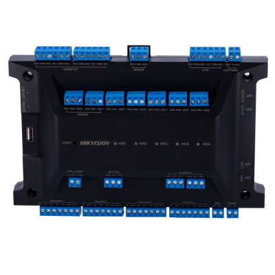 Dispositivo eletrônico preto HIKVISION com conexões azuis e interface USB