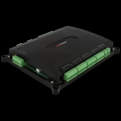 Central de controlo eletrónica preta com conectores verdes e marca HIKVISION