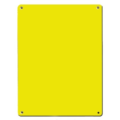 Placa quadrada amarela lisa com quatro furos nas extremidades