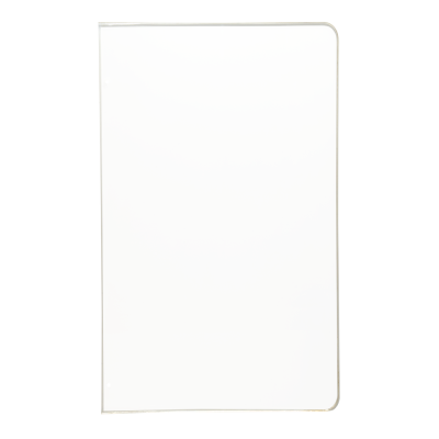 Páginas de plástico transparente para fichário ao lado de caixa de cartão.