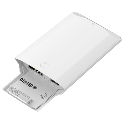 Dispositivo eletrónico branco com tampa aberta e texto OTD140