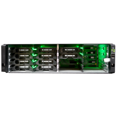 Servidor de armazenamento de dados com discos rígidos e luzes LED verdes acesas