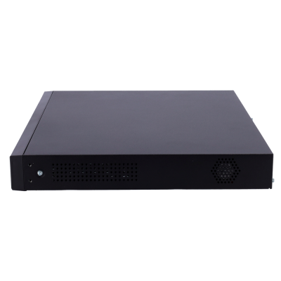 Equipamento eletrónico preto retangular com laterais perfuradas