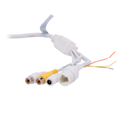 Cabos de vídeo e áudio com conectores RCA e ficha RJ45