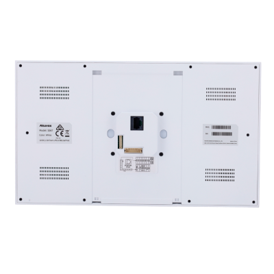 painel eletrónico branco com orifícios de ventilação e rótulos