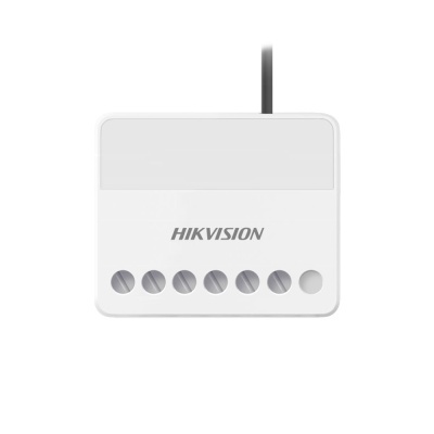 Dispositivo eletrónico branco HIKVISION com seis parafusos e cabo preto