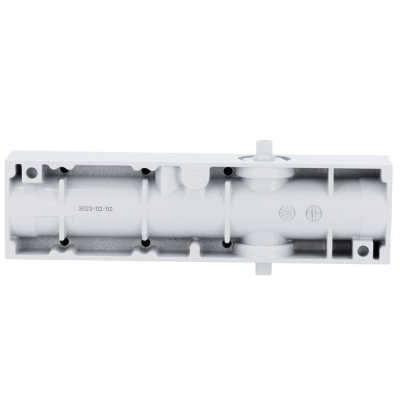 Produto tubular metálico branco com data estampada