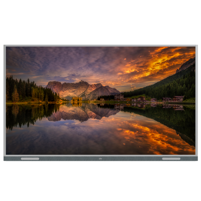 Monitor ultrawide a exibir paisagem de montanhas e lago ao pôr do sol