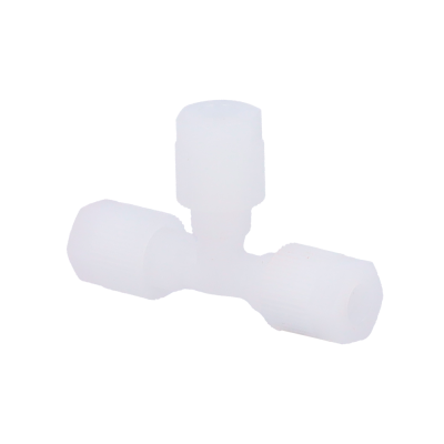 Conector em T de plástico branco translúcido