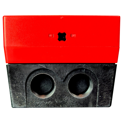 Dispositivo plástico vermelho e preto com dois orifícios circulares na base