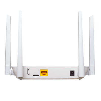 Roteador Wi-Fi branco com quatro antenas e entradas visíveis