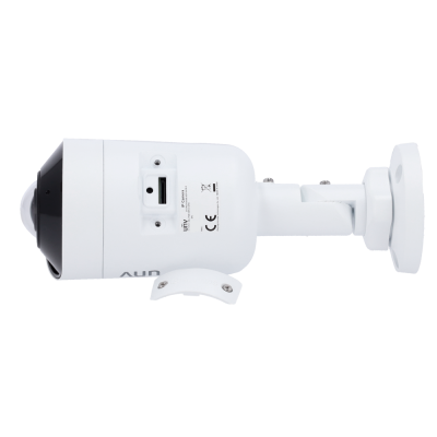 Câmara de vigilância IP branca com lente preta e suporte de metal branco