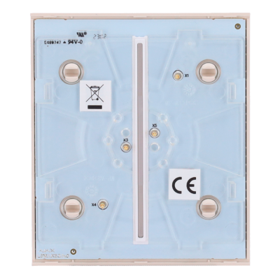 Base quadrada azul claro com marcações e selo CE