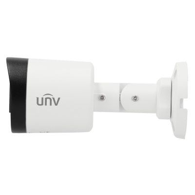 Câmara de segurança branca e preta montada na parede com o logotipo unv.