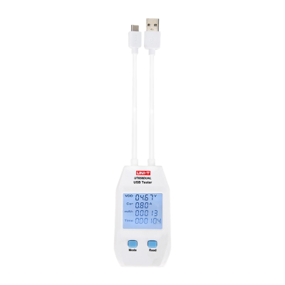 Testador USB UNI-T branco com ecrã digital e cabos USB tipo A e USB tipo C