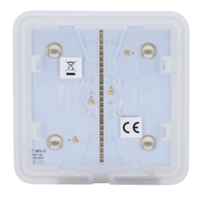 Base quadrada branca com contactos metálicos e símbolos técnicos