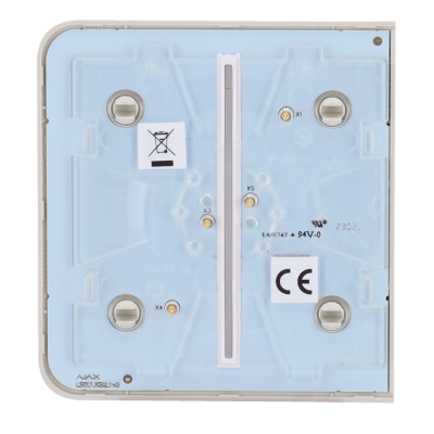 Tampa de caixa quadrada azul claro translúcida com suportes metálicos e etiquetas