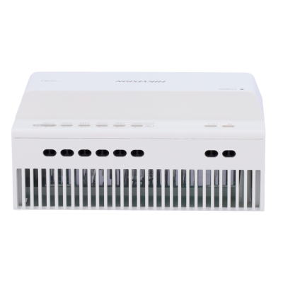 Roteador de rede branco com ventilações frontais e botões no topo