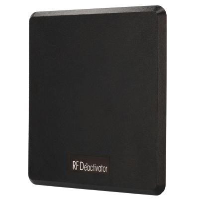 Dispositivo quadrado preto com etiqueta RF Deactivator