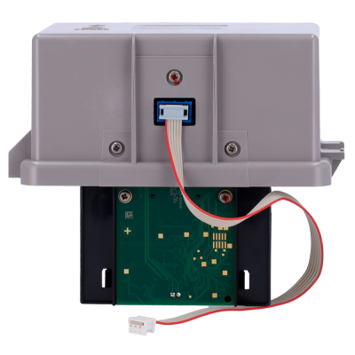 Dispositivo eletrônico com circuitos e cabos expostos